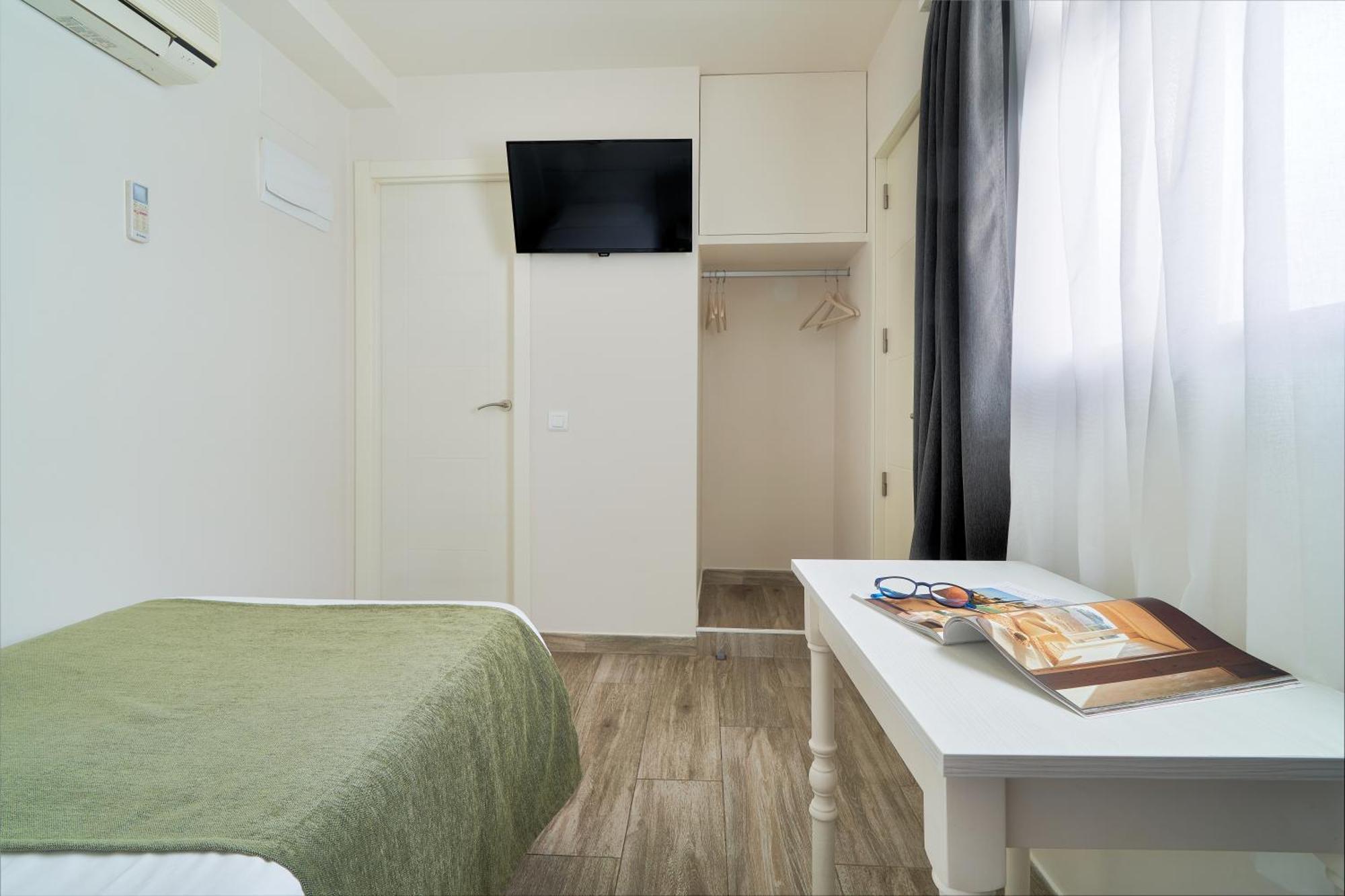 Hostal Sol Y Miel Benalmádena Kültér fotó