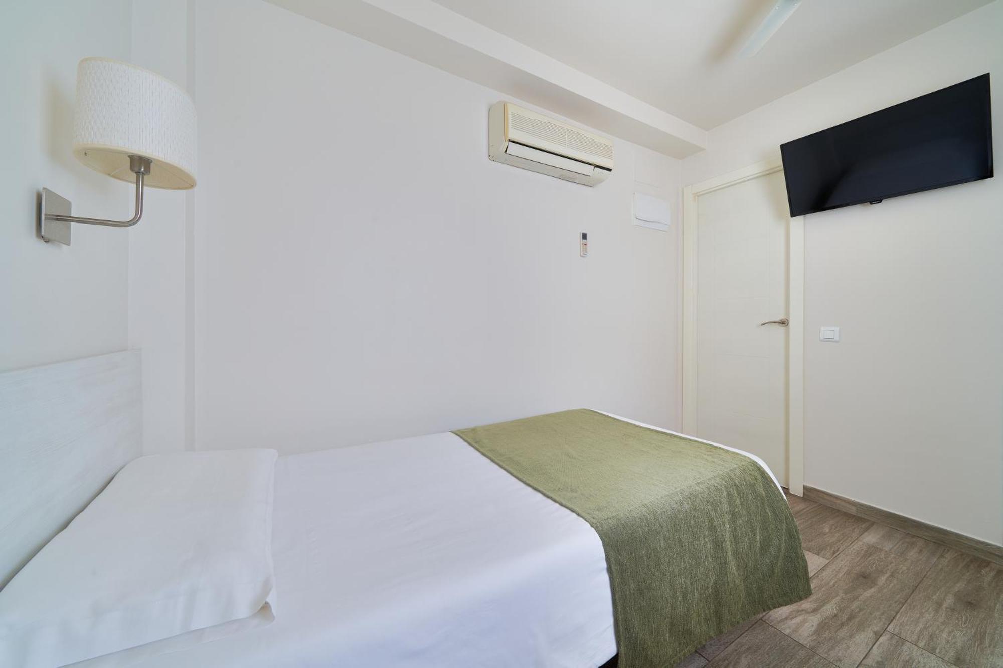 Hostal Sol Y Miel Benalmádena Kültér fotó